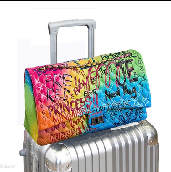 SALE!❤⚡Neon Color Graffiti XL travel size Handbag - Picture 6 of 8